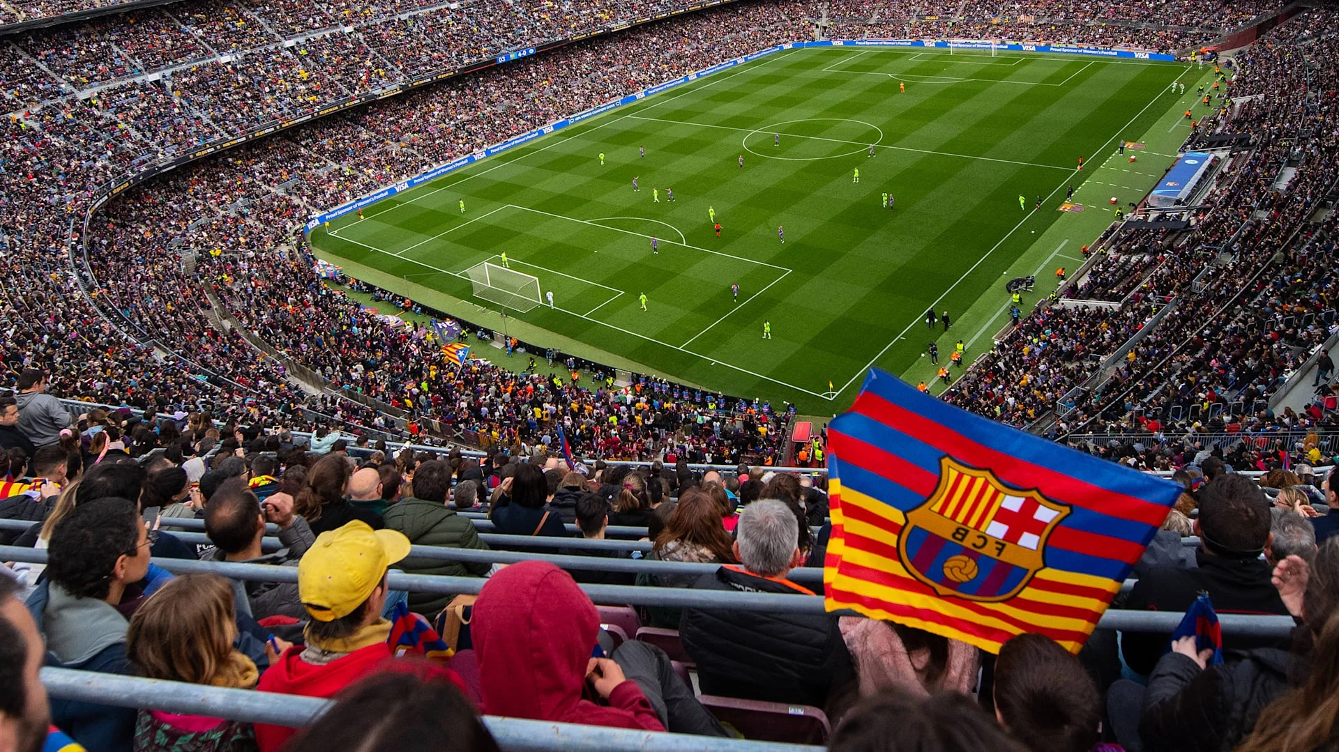 欧冠半决赛伯纳乌球场全景